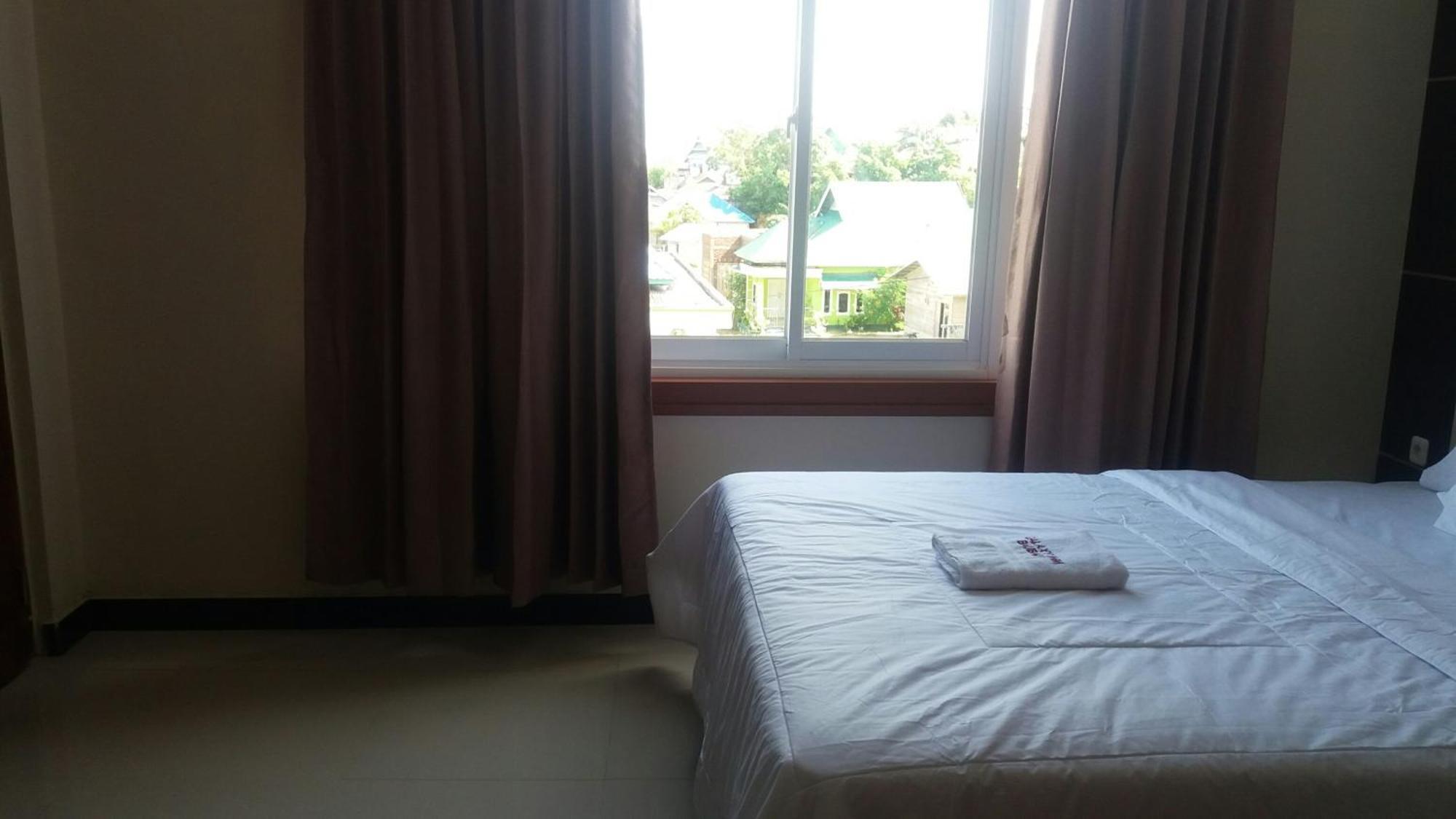 Galaxy Inn Baubau Exteriör bild